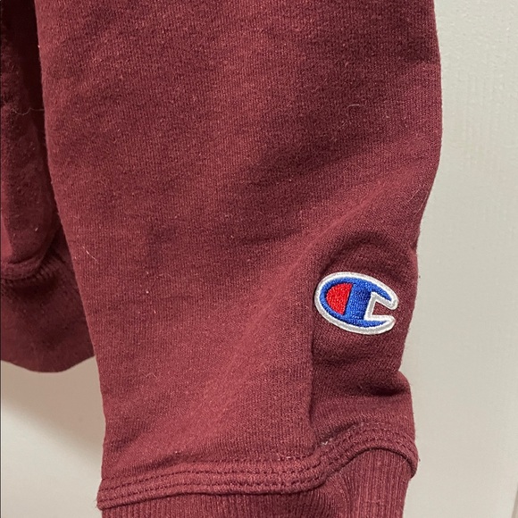 Champion Sweatshirt - Picture 8 of 9